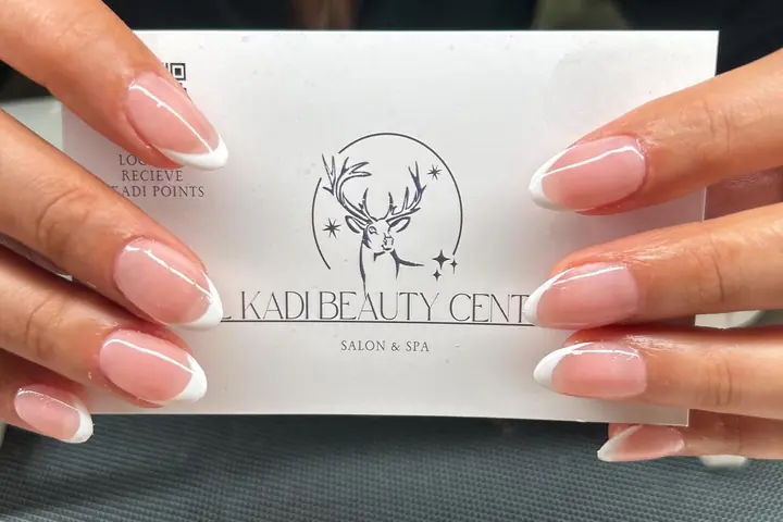 Gel Nails Muwaileh Sharjah: Long-Lasting Shine & Color